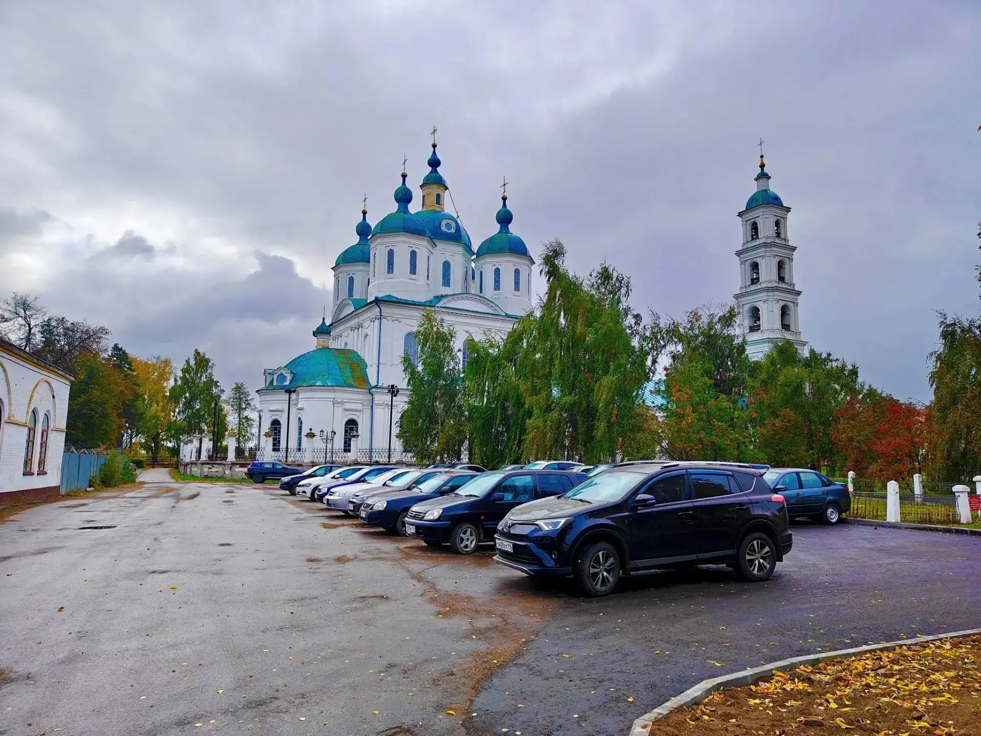 Рустем Нуриев: Для удобства горожан открыты две новые парковки - на 38 и 33 парковочных...
