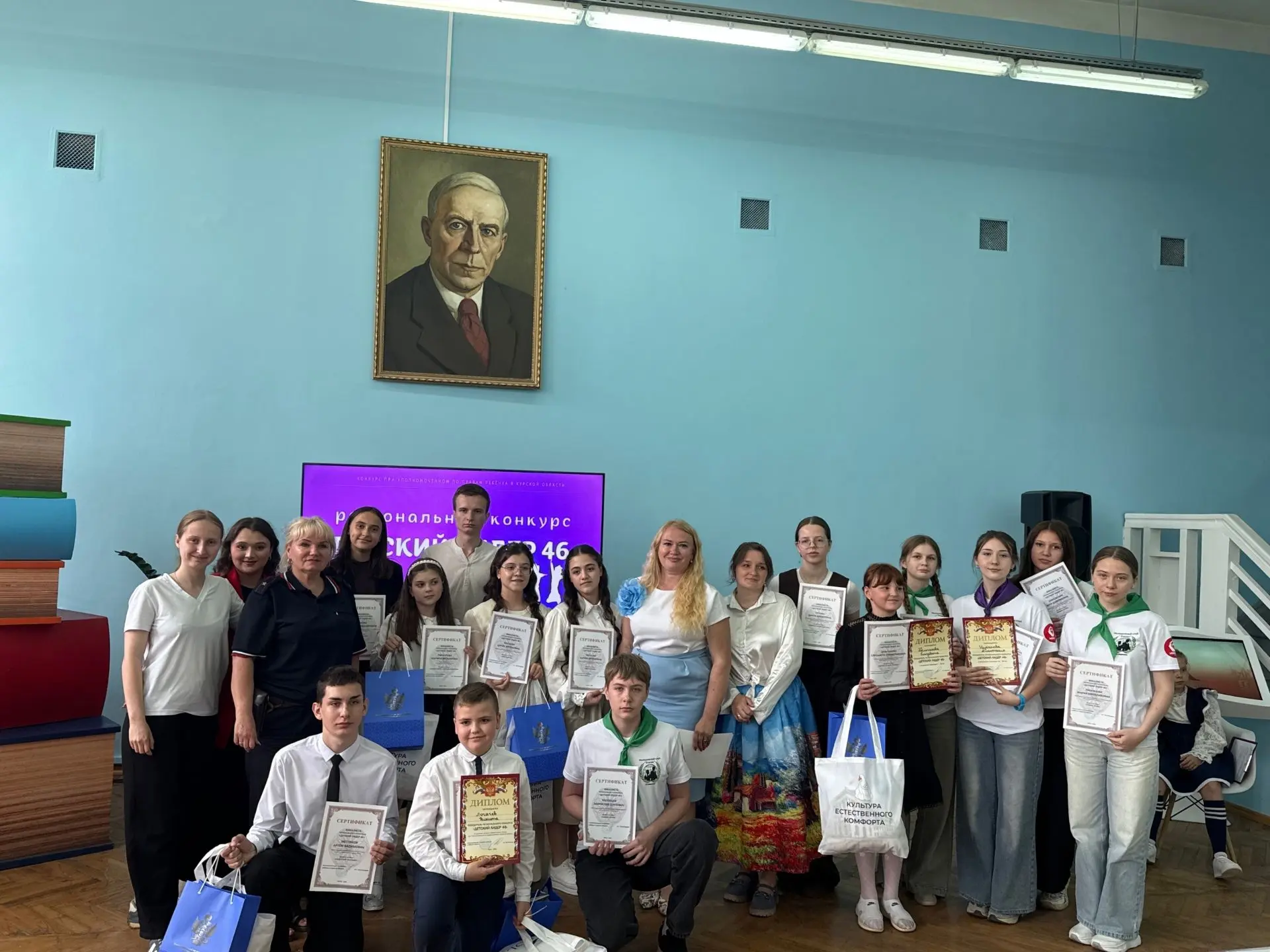 Поздравляем активистку школьного клуба «Эталон» Анастасия Цуканова и ребят с победой в ...