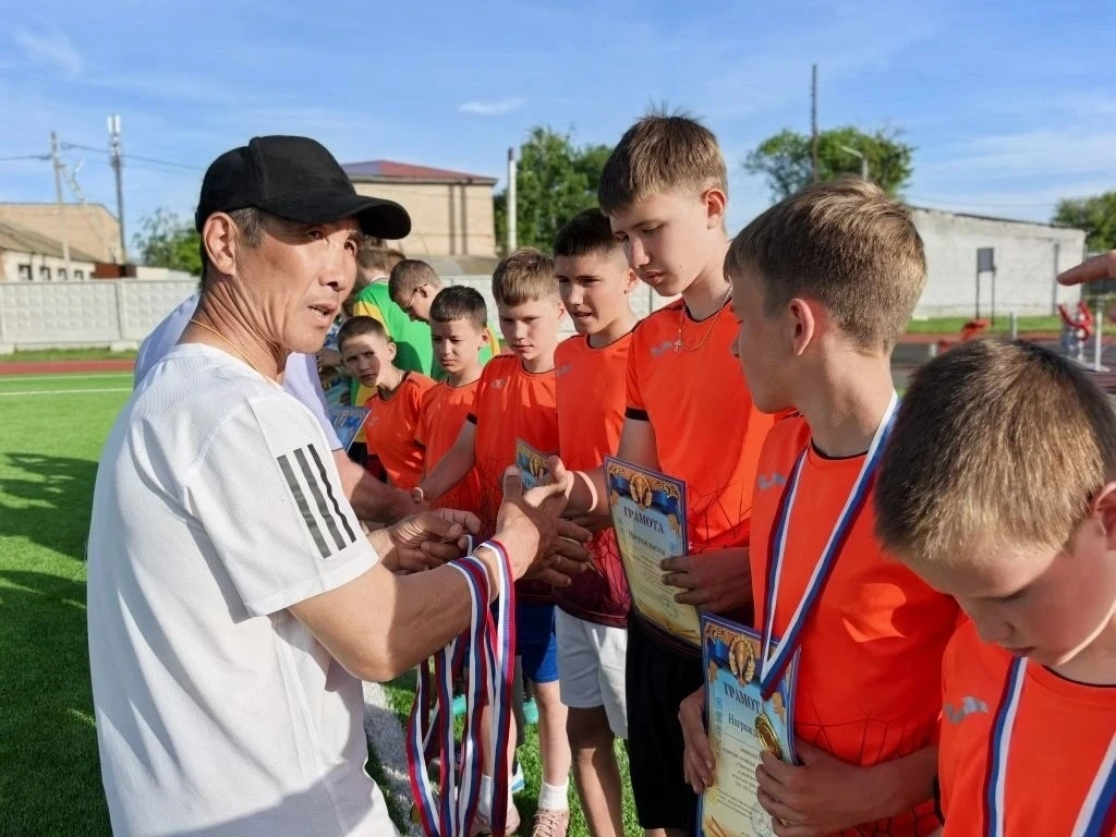 Русская лапта живёт! 👏  На стадионе «Юность»  прошло первенство по русской лапте среди юношей 2011–2