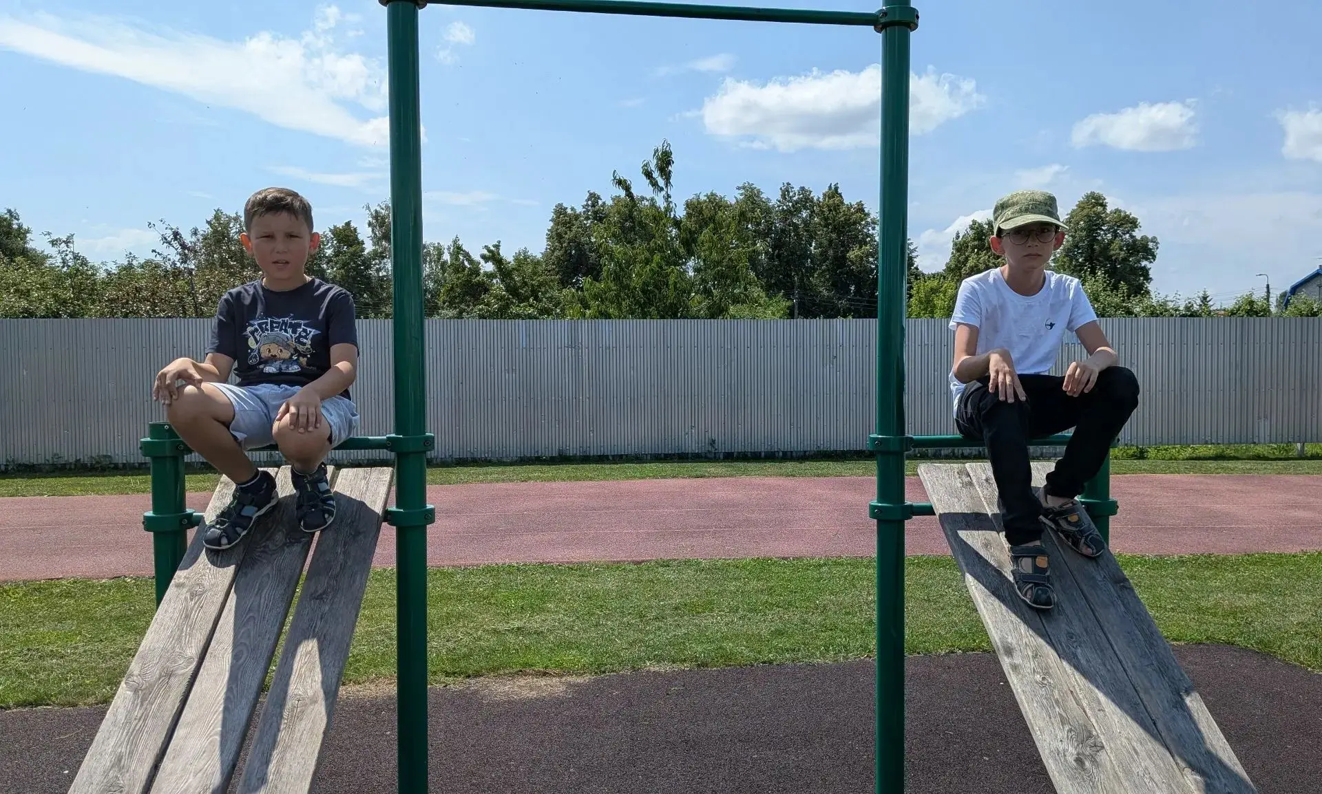 ☀️ Солнце радует лучами, погода — отличная! ☀️

Всё складывается идеально для активного отдыха ребят