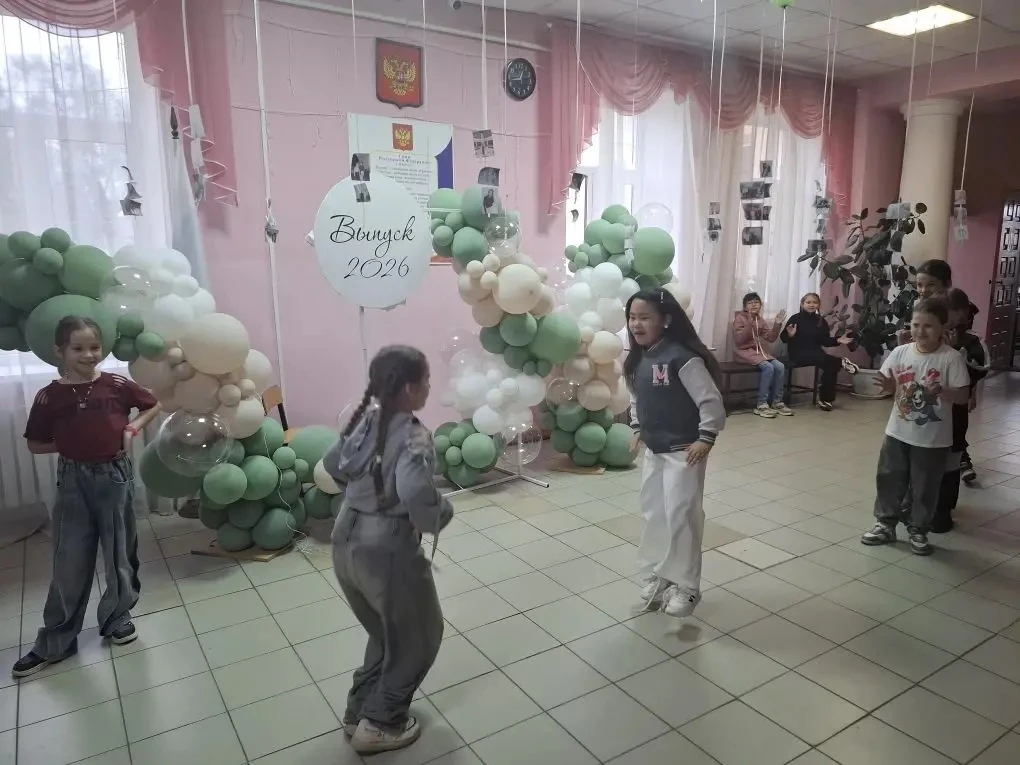 4 июня в нашем пришкольном лагере «Возрождение» прошёл третий этап танцевального батла. В отличие от