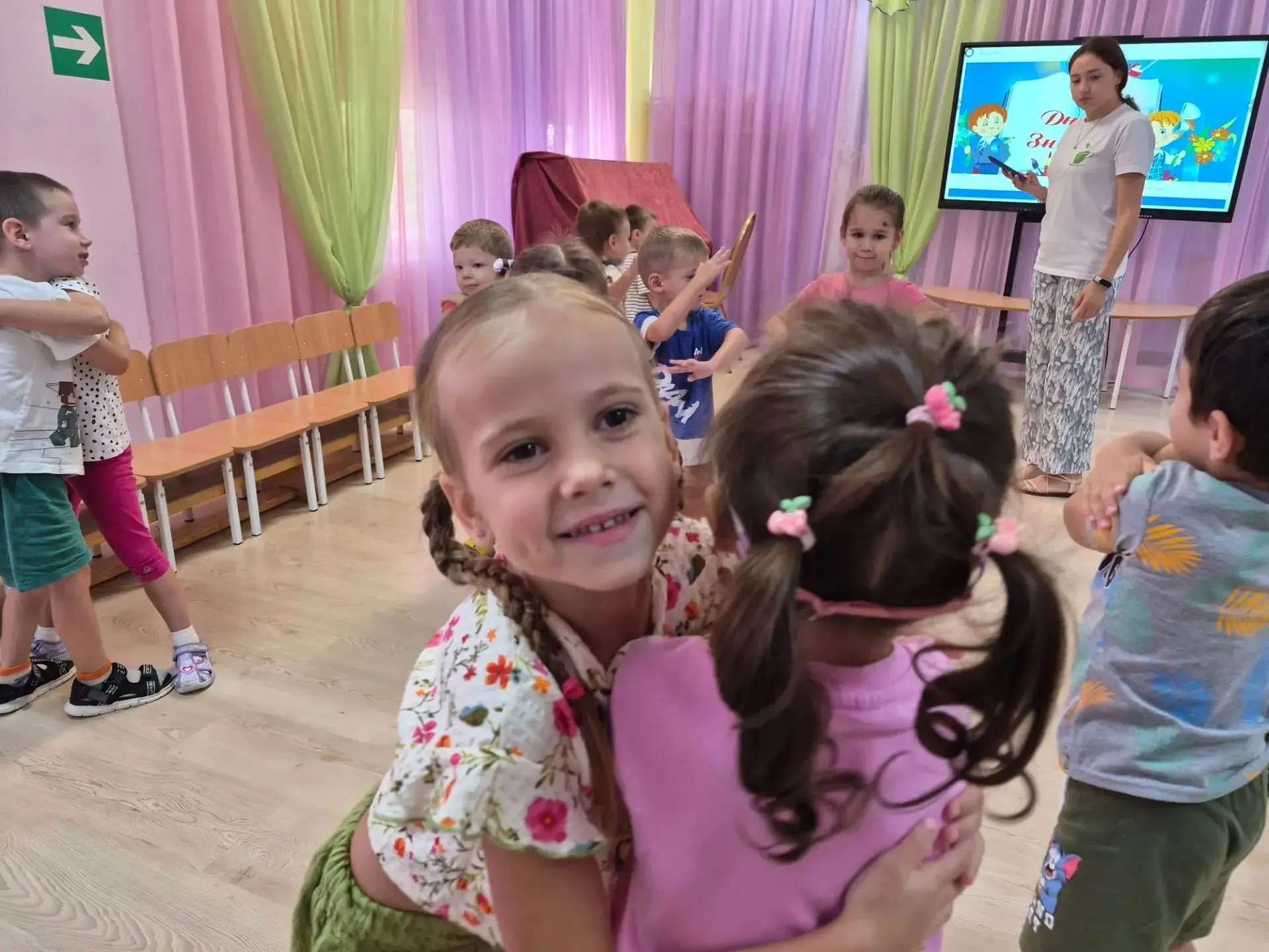 Понедельник! Так я рад – ведь иду я в детский сад!