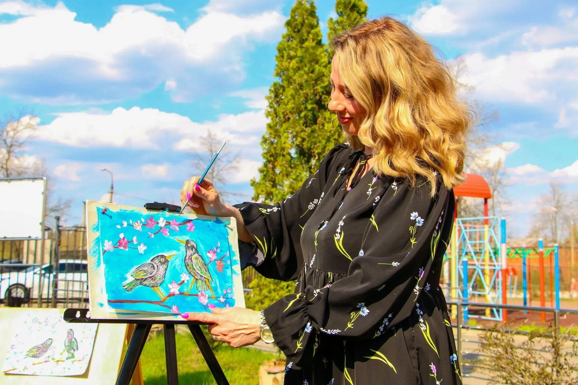 ☀️🎨 Пленэр для мам: творчество на свежем воздухе в городе Рошаль!