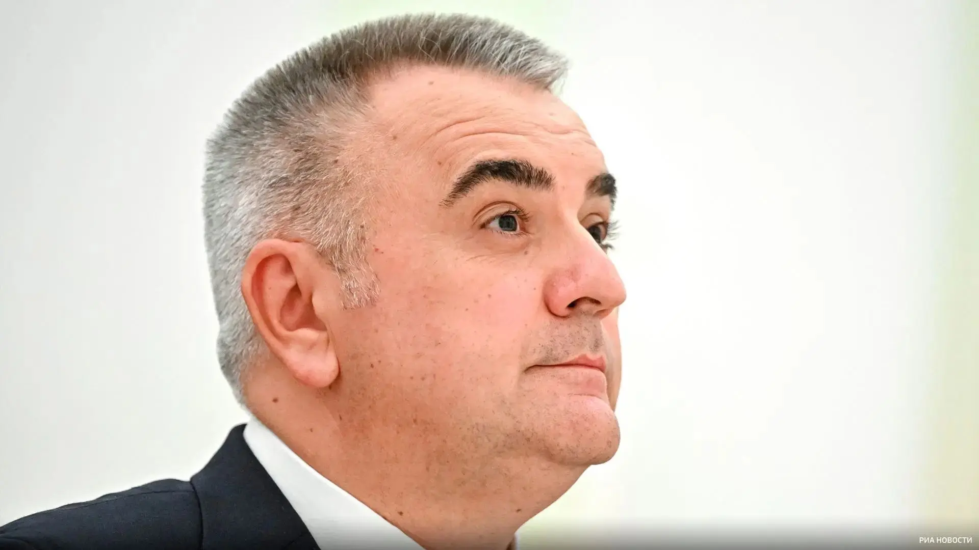 На выборах президента Республики Сербской Боснии и Герцеговины побеждает действующий пр...