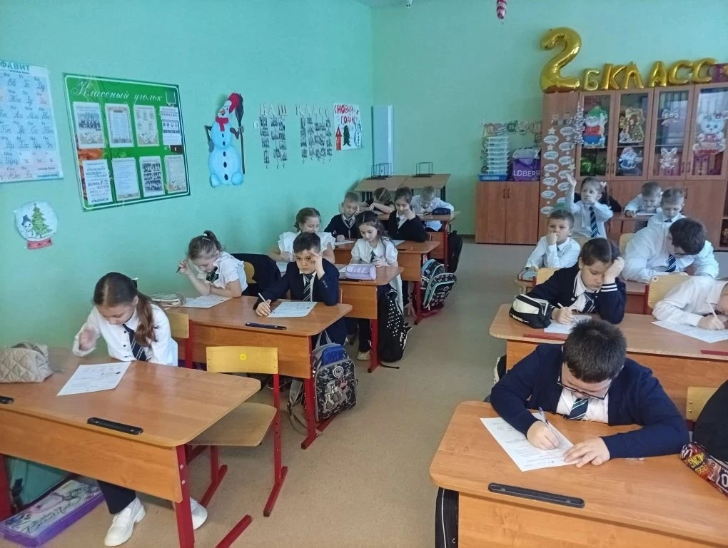 🌈🐸Сегодня на занятиях «Разговоры о важном» учащиеся погрузились в увлекательный мир анимации и обсуд