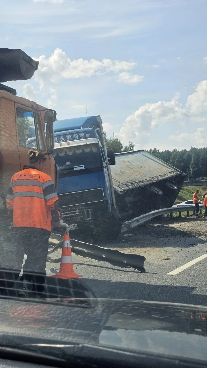 В сторону Москвы ДТП. Перед поворотом на старую Новорязанку.