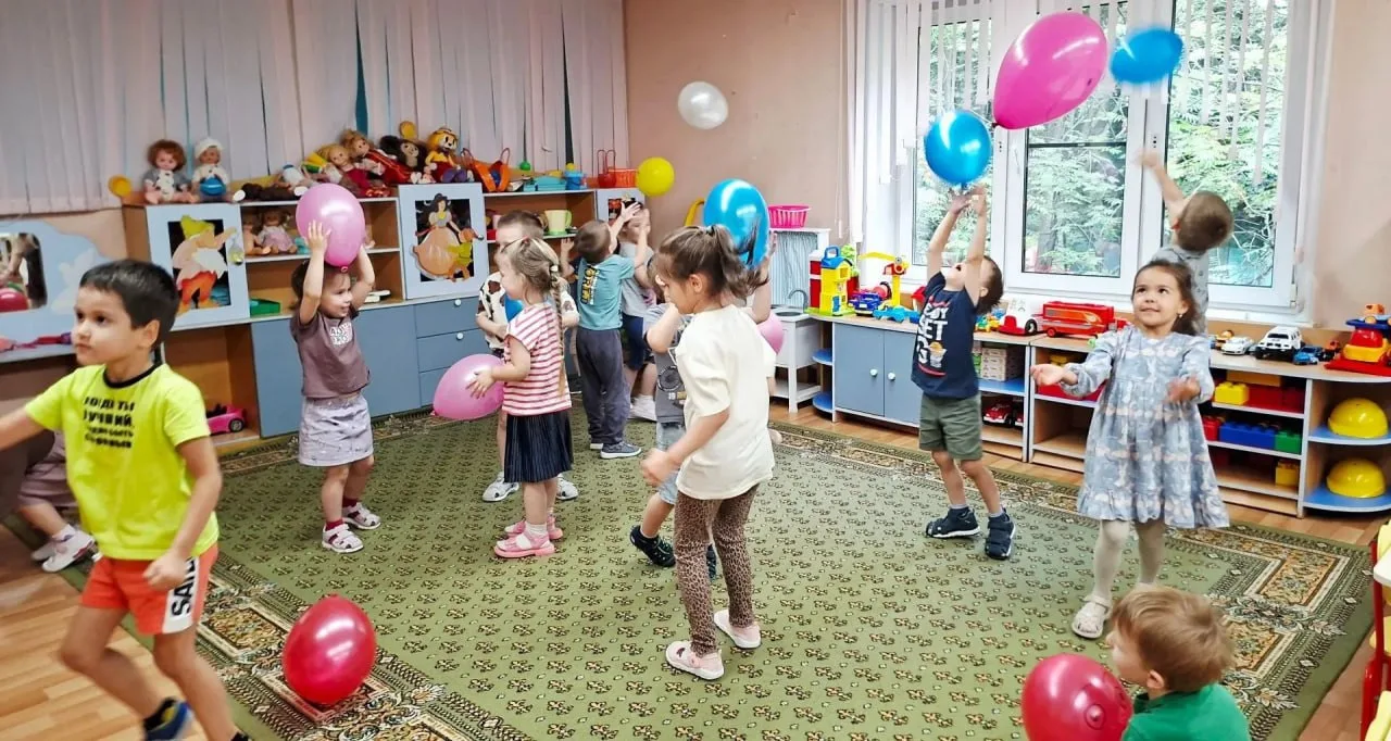 🎈 Воздушные шары – это всегда символ детства и лета! 

Достаточно одного яркого шарика, чтобы настр