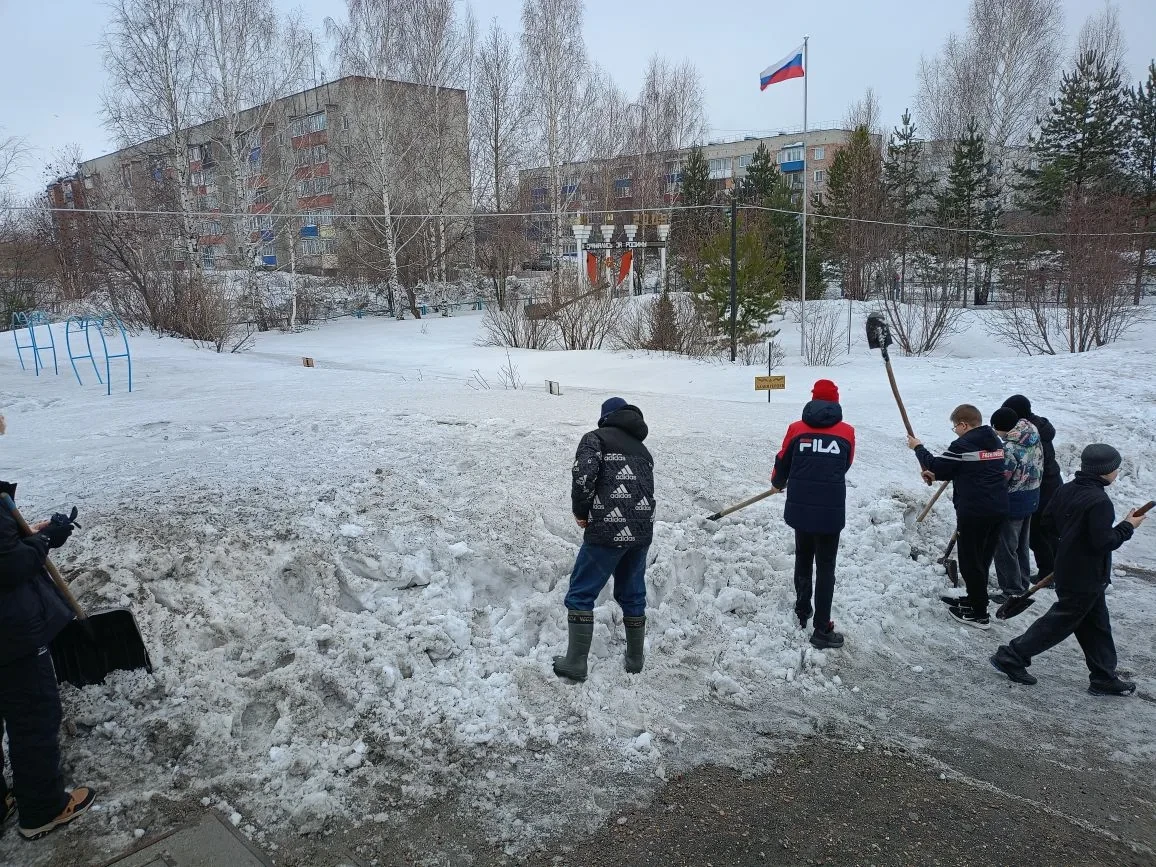 Всекузбасский субботник  📍27 марта состоялся первый Всекузбасский субботник в этом году. Ученики наш