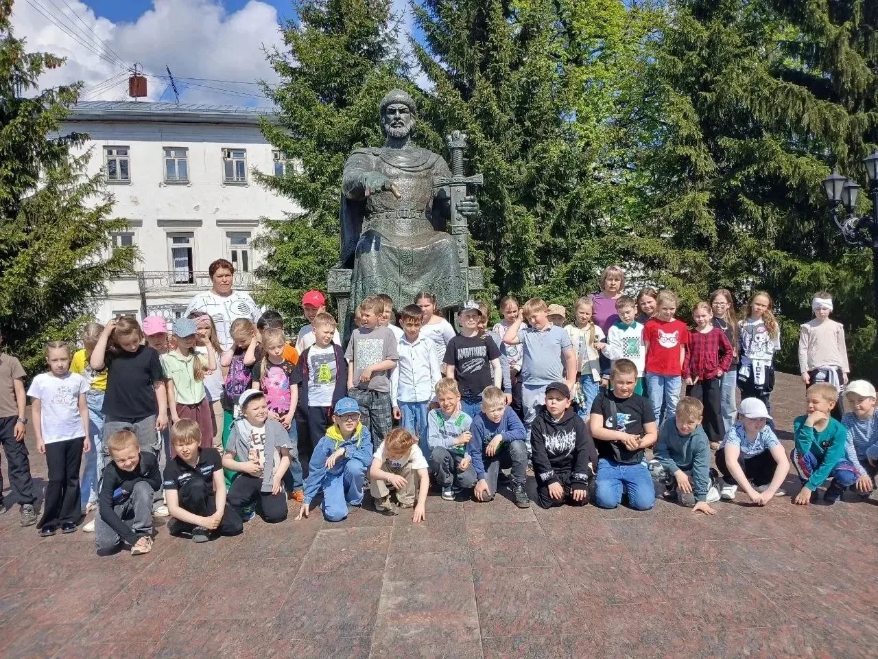 Увлекательное путешествие в сердце Костромы! 🚌