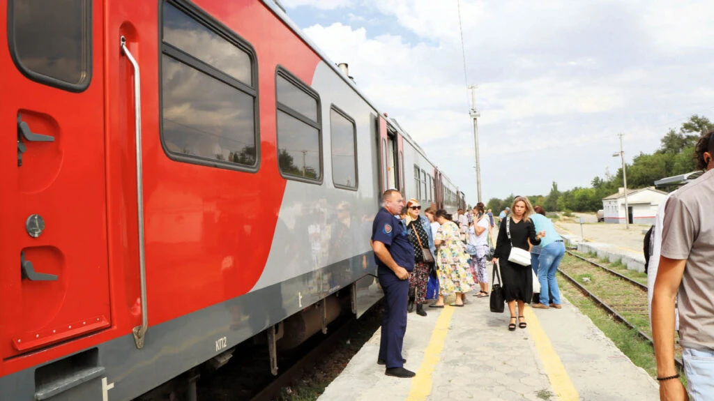 Сегодня первое воскресенье августа, а это значит в России отмечается День железнодорожн...