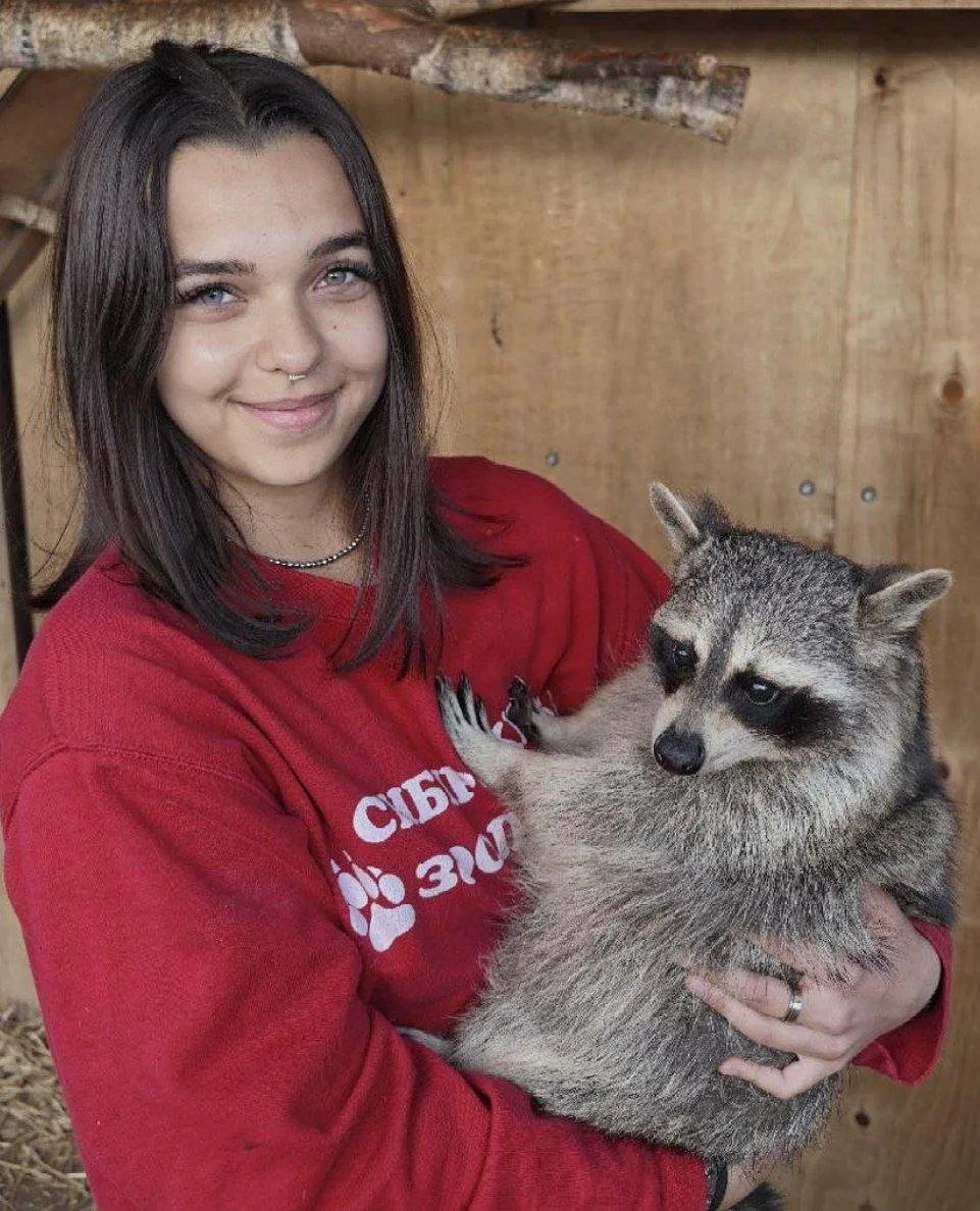 Идем в гости к ВРЕДНОЙ КОЗЕ!! 🐐