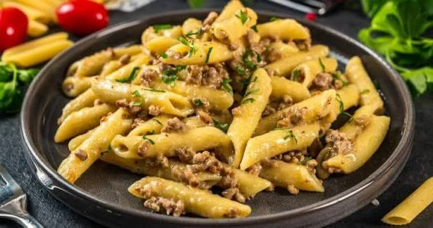 Макароны (лучше рожки или перья) — 400 г 🍝