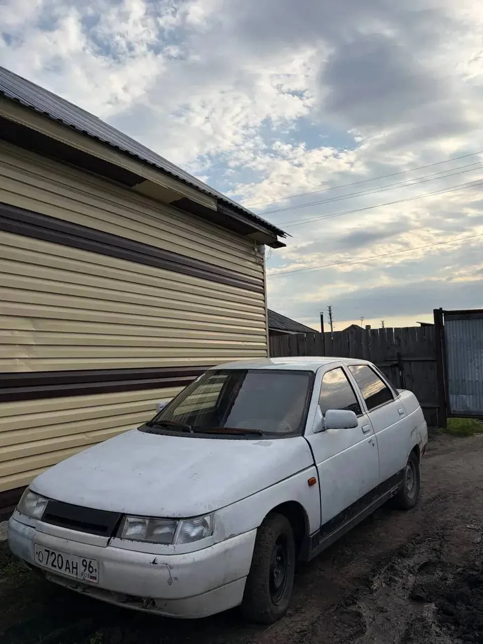 продам 2110/ 2001 год