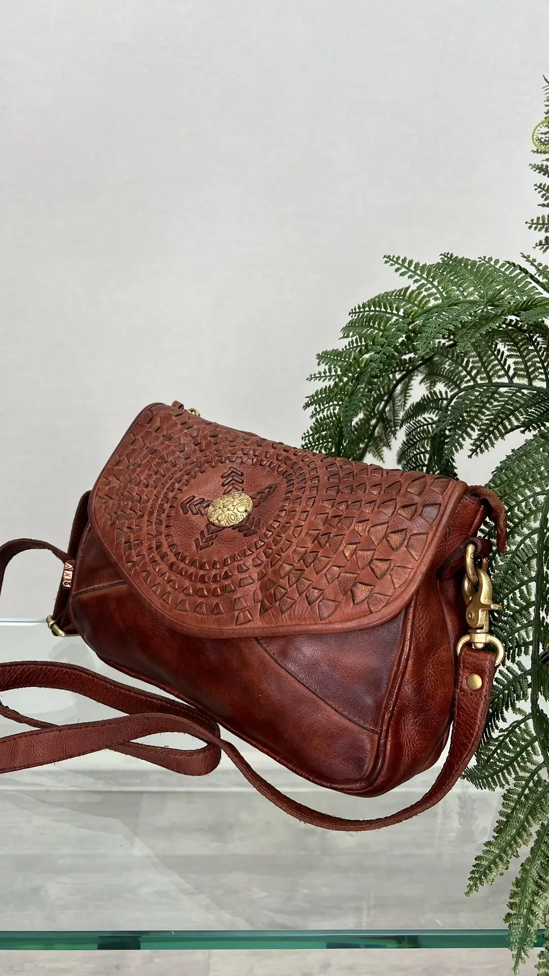 ART VINTAGE luxury 
Ручная работа 

🔸Материал: натуральная кожа буйвола
🔸Цена: 13900₽
🔸Размер: 28