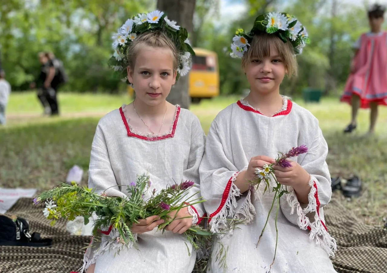 Сегодня в Парке Победы мы провели яркий праздник «Играй, гармонь, на Сорочинской земле»...