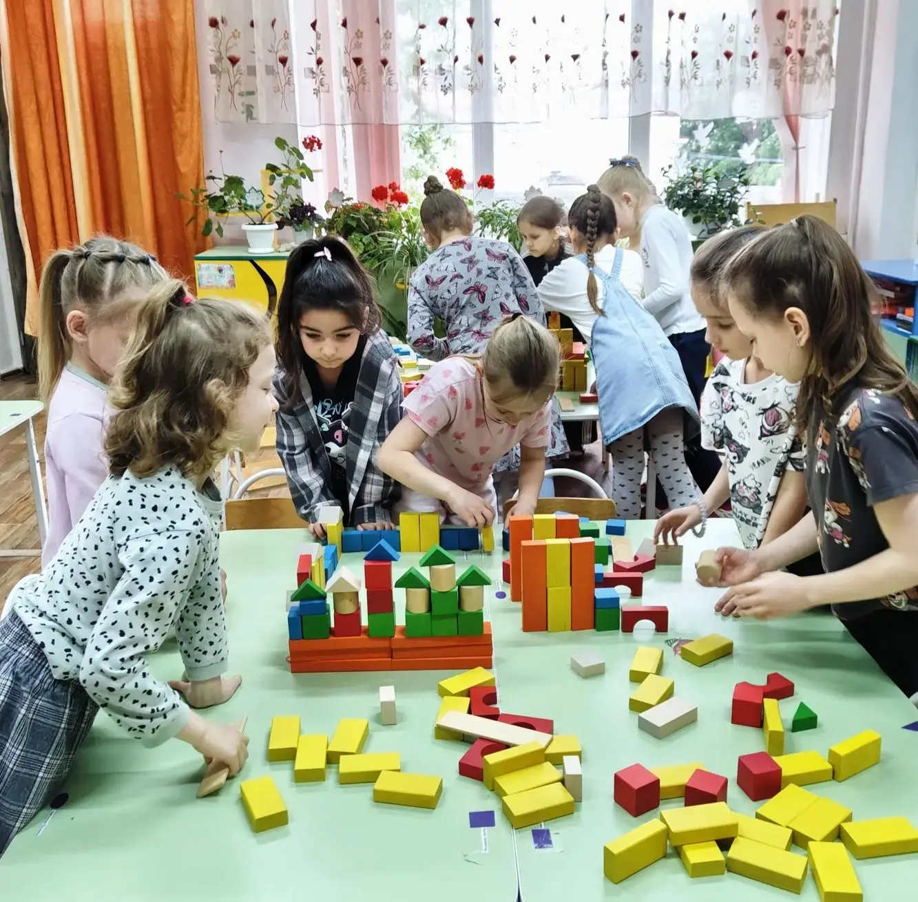Наши будущие архитекторы творят чудеса! 🏗️💡 Конструируем будущее вместе!
 Наши ребята из подготови