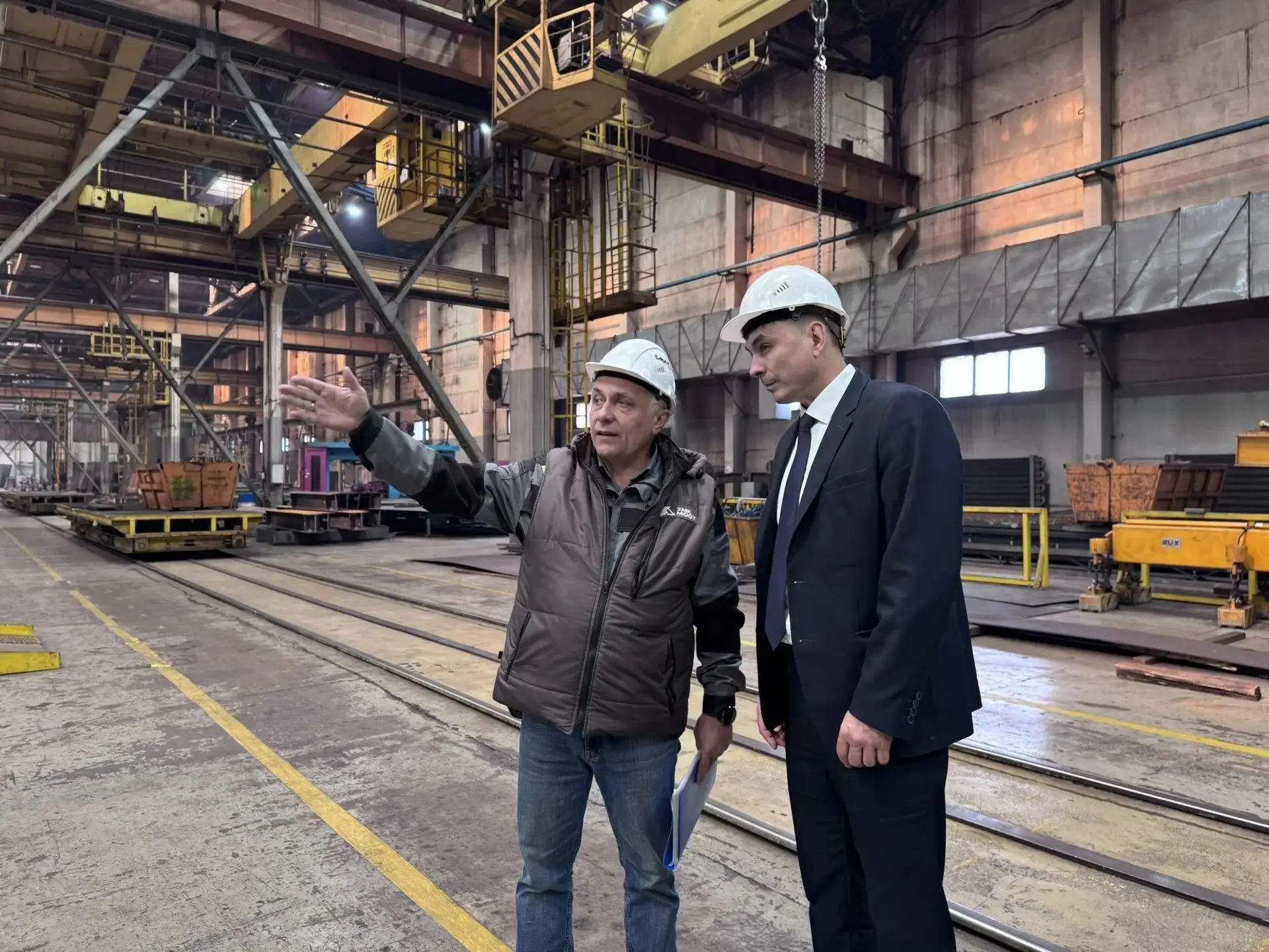 🏗Фонд развития промышленности продолжает серию рабочих выездов на предприятия Омской о...