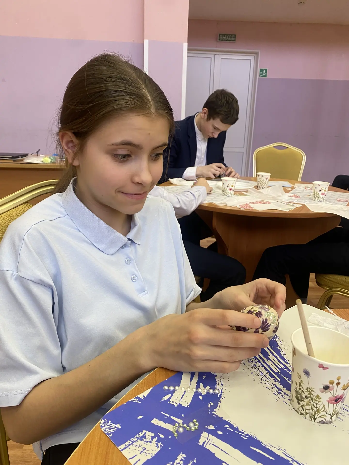 🐣Пасхальный мастер-класс для учеников   7 а класса провела Анастасия Руднева , педагог по флористике
