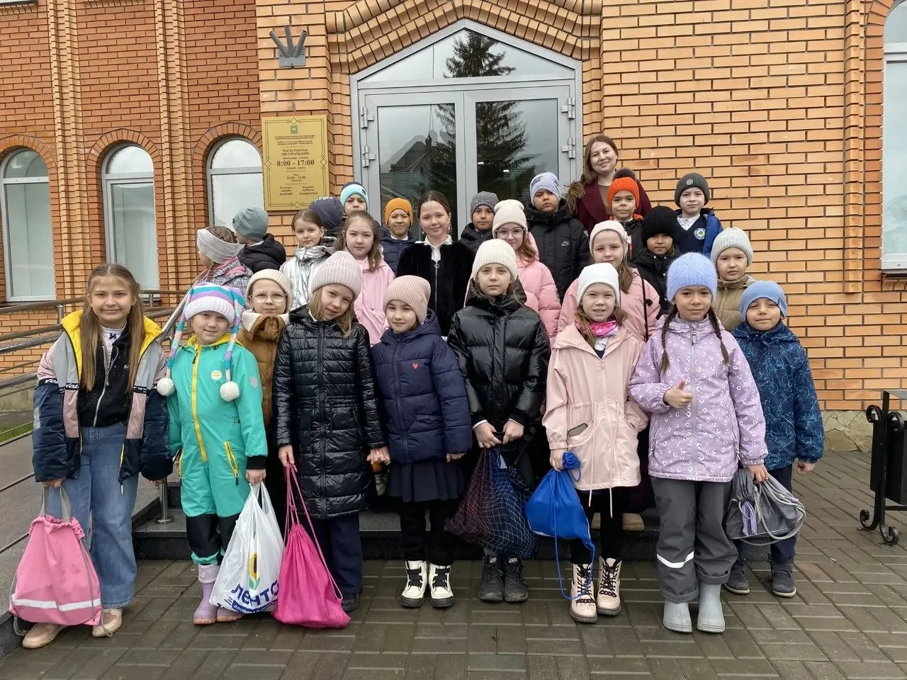 Сегодня 2 «Г» класс побывал в Краеведческом музее Высокогорского района! 🏛️ Ребята узнали о традиция