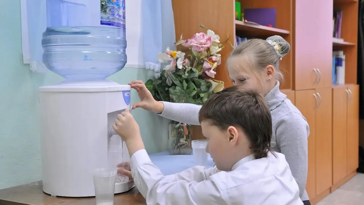 В Кургане школы продолжат работу в особом режиме из-за качества воды  Завтра, 28 апреля, учебный ден