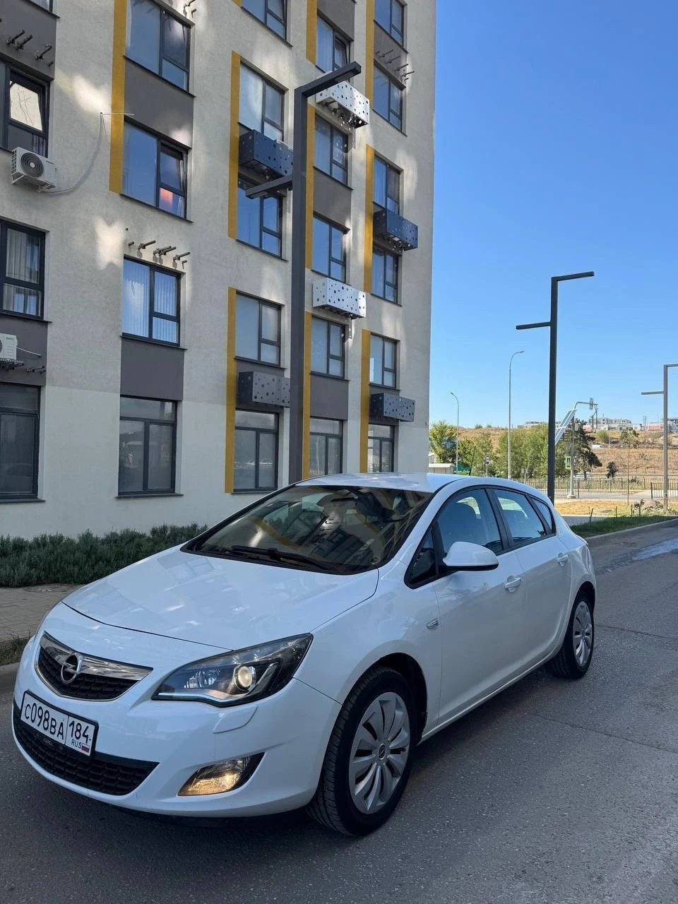 opel astra, 1.4 бензин,турбо (150лс)