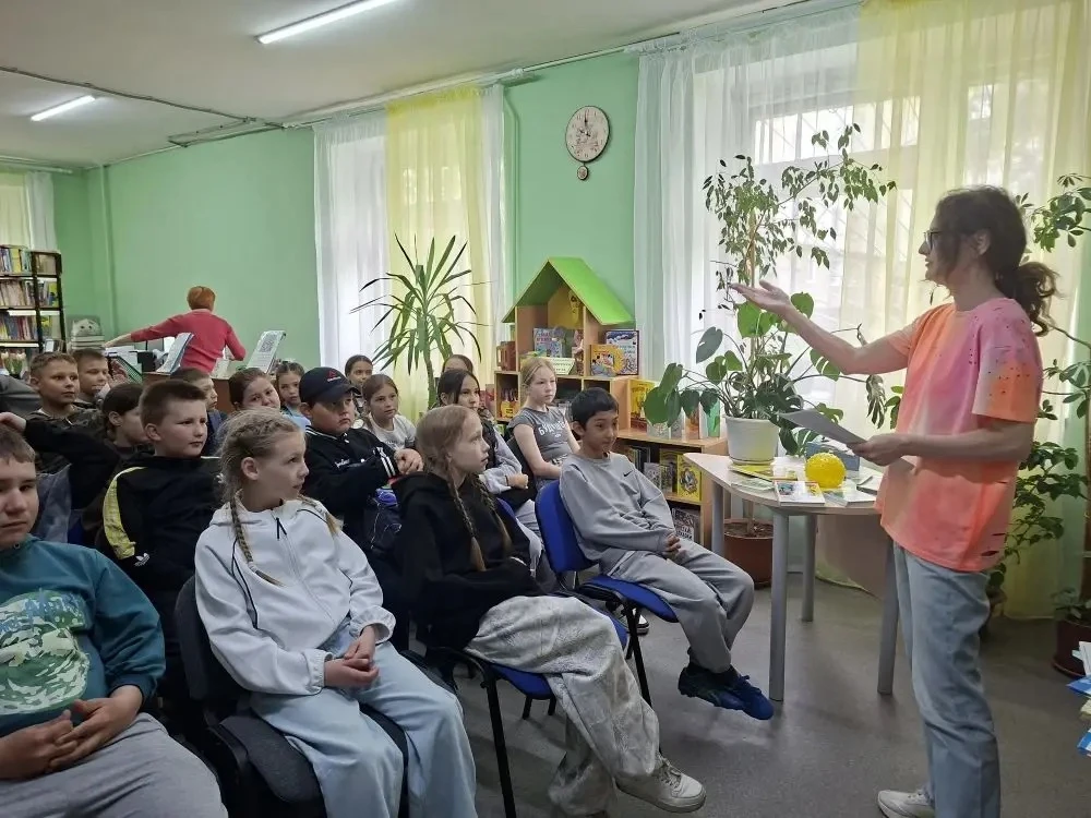 Путешествие в мир сказок: наши ребята в гостях у библиотеки! 📚✨