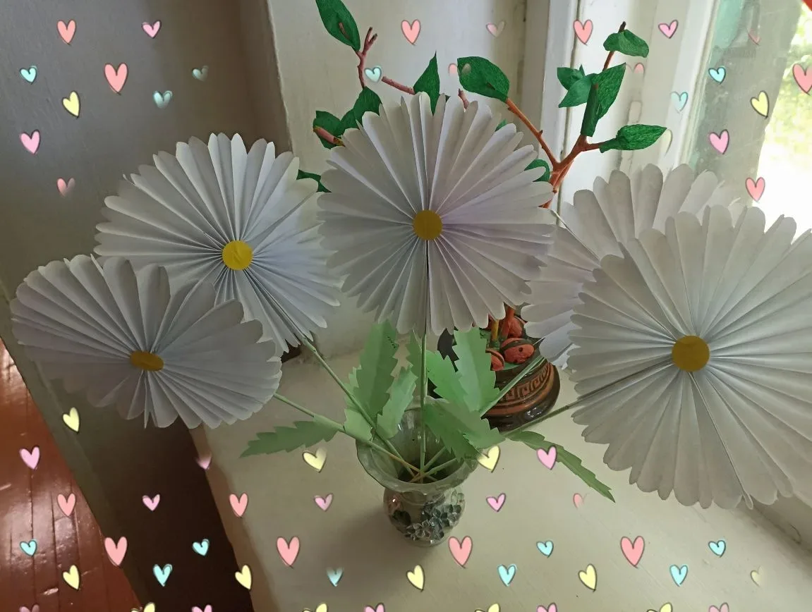💮💮💮💮💮💮💮
У каждого праздника есть свой символ. Какой символ у праздника семьи? Ромашка – это с