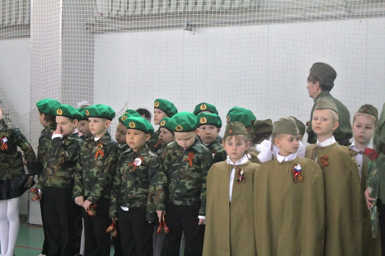 Гордимся! Парад Победы состоялся!  Сегодня в МБОУ СОШ № 183 прошёл торжественный Парад Победы, посвя