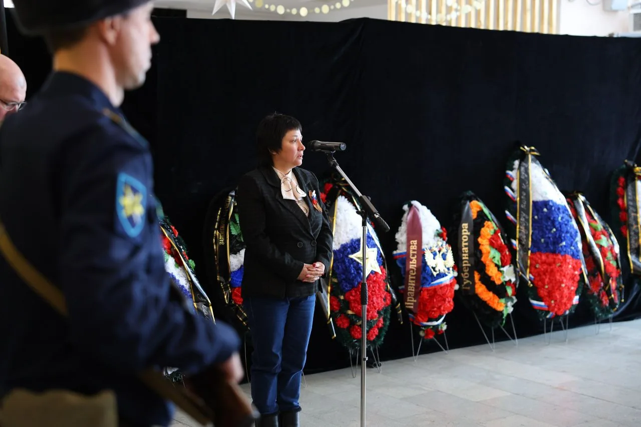Сегодня в последний путь проводили гвардии ефрейтора Дмитрия Аноса, героически погибшего в зоне спец