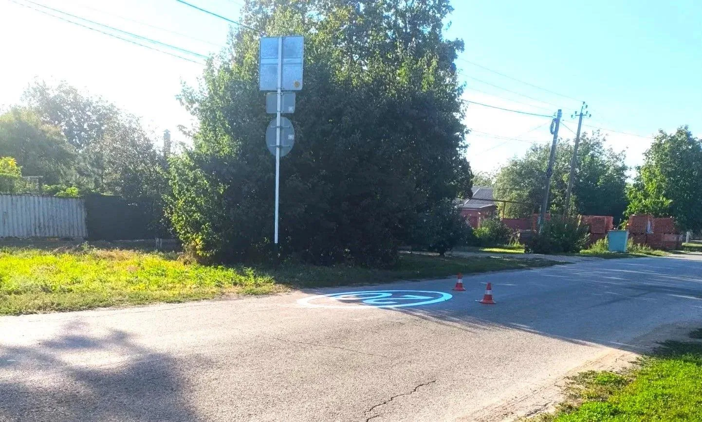 🛣 В Кухаривском поселении обновили дорожную разметку и установили дублирующие знаки