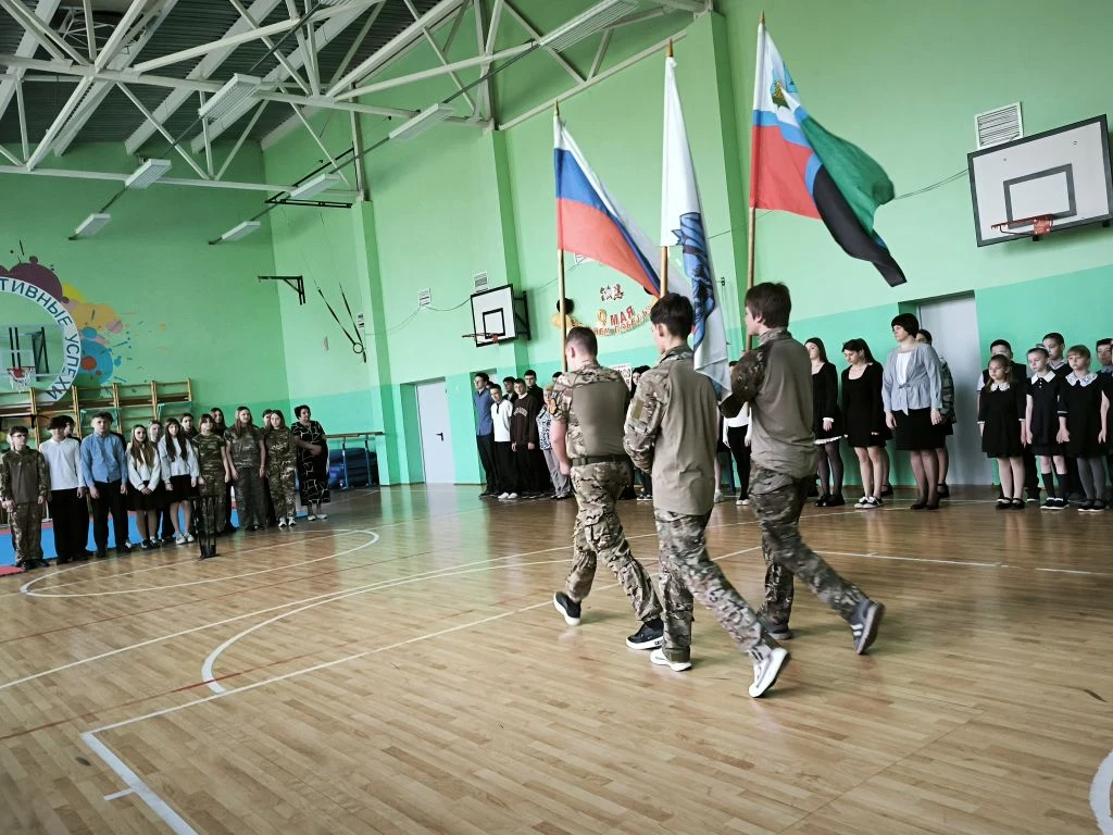 ☀Понедельник в нашей школе