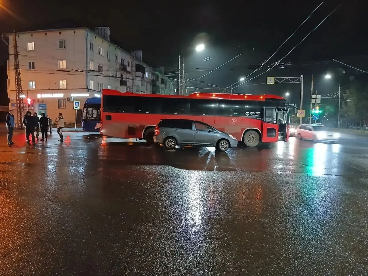 Автоинспекторы в Братске разбираются в обстоятельствах ДТП, в котором серьезно пострада...