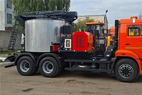 🚜 Автопарк спецтехники АО «Дорэкс» пополнился новой технологической единицей