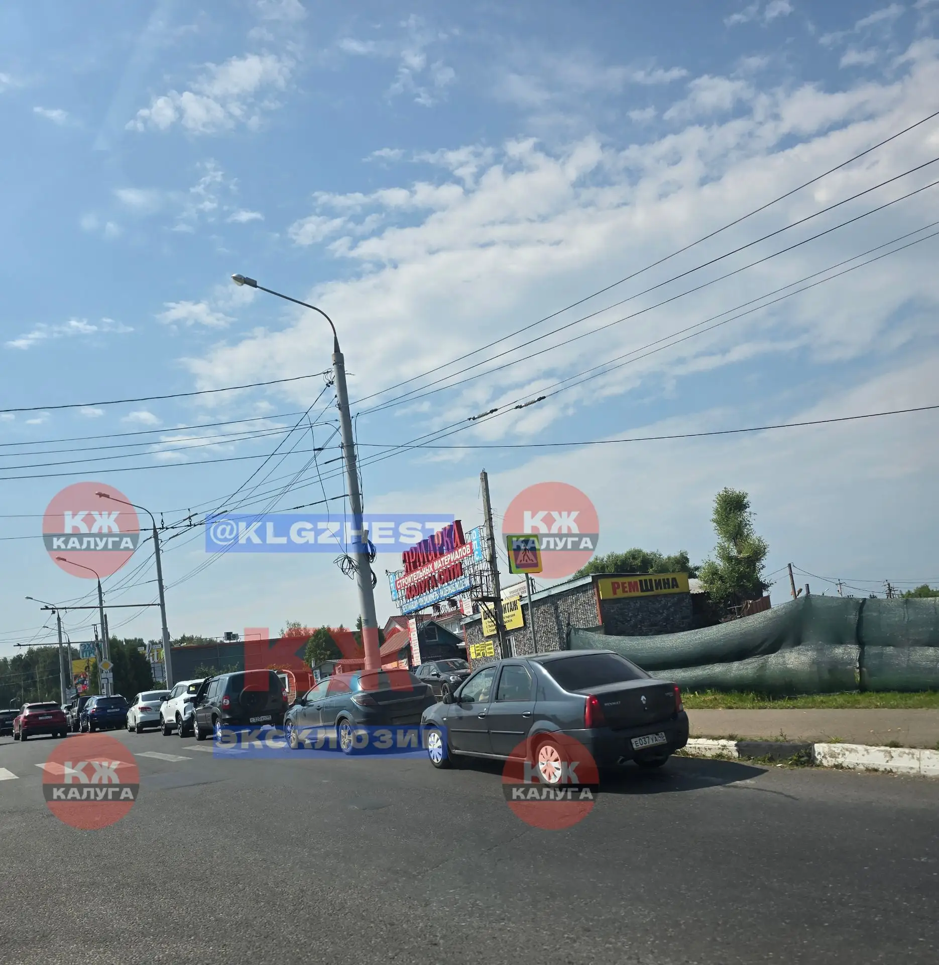 Правый, тримеры еще не все заправили?