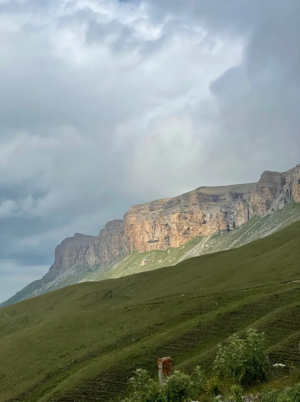 Плато Канжол (Кинжал), Зольский район Кабардино-Балкарская республика 😍  📌 Высота плато варьируется 