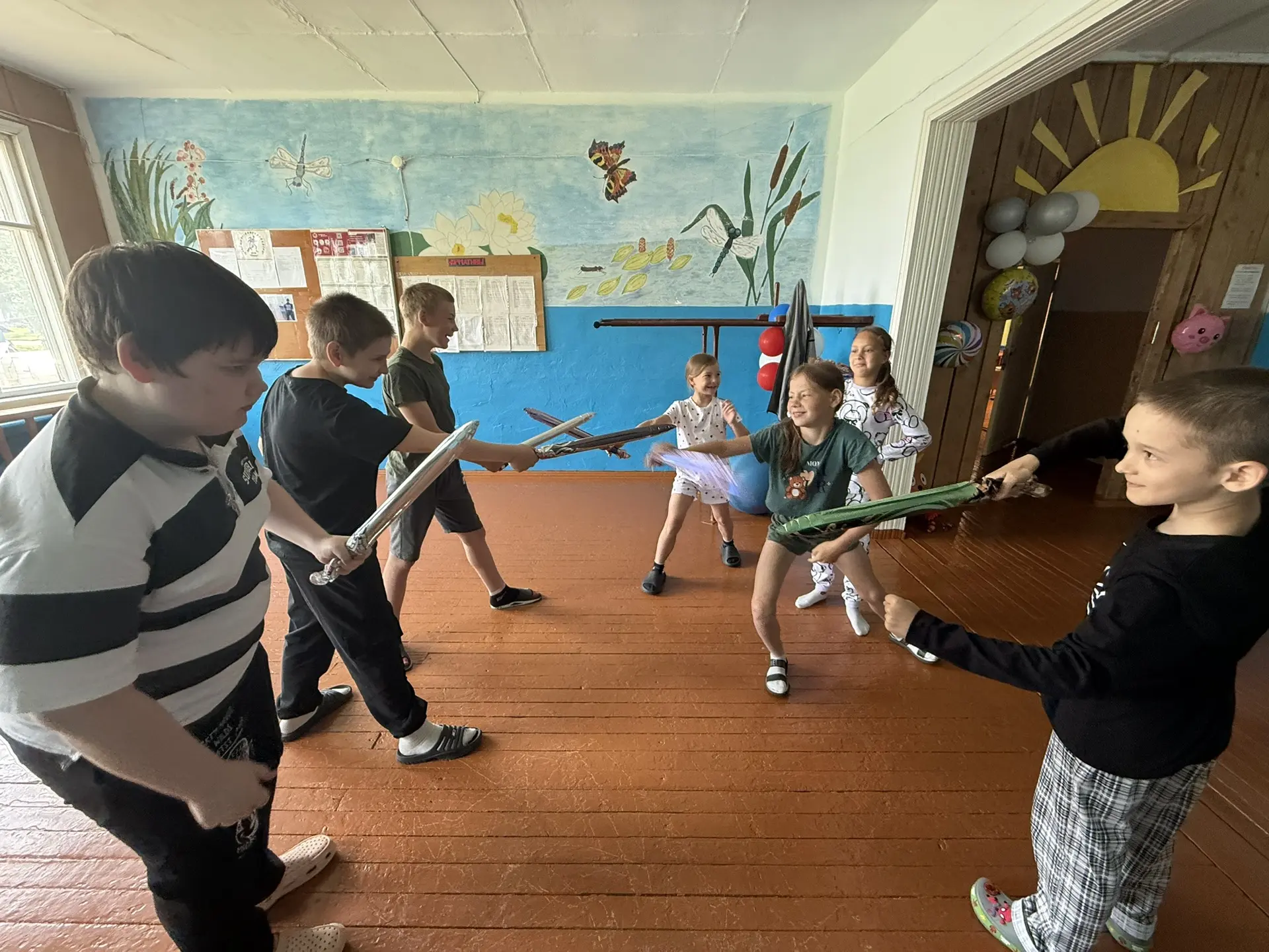 Подходит конец очередной веселой недели в нашем пришкольном лагере🤪
 Сегодня был пижамный день! Мы 