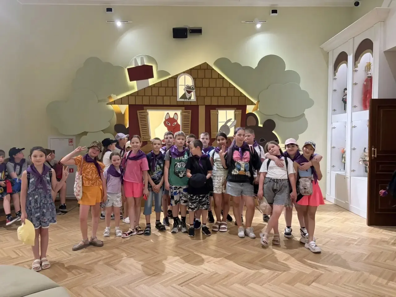 ✨ Волшебный день в кукольном театре! ✨

Ребята из нашего пришкольного лагеря сегодня побывали на спе
