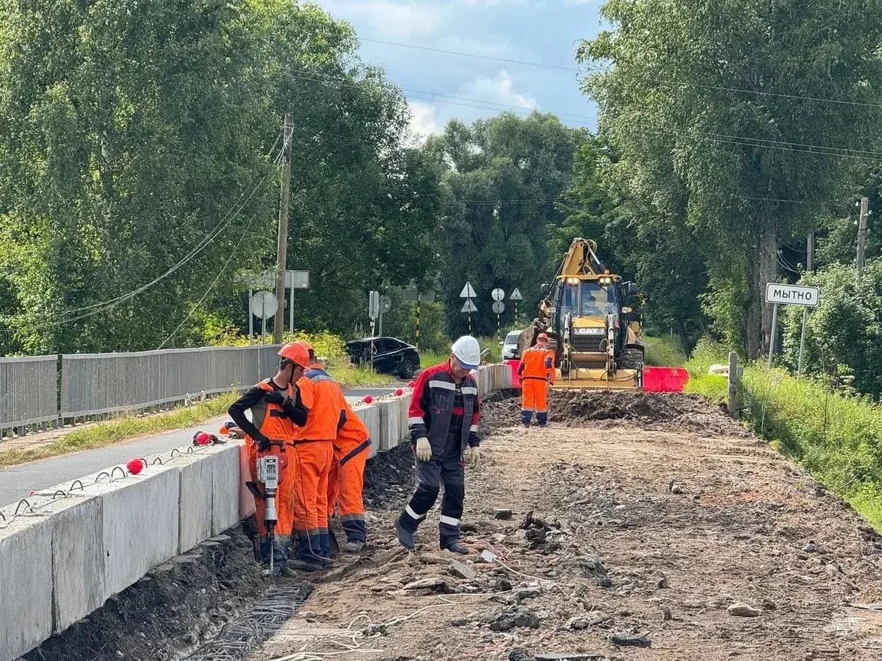🌉 В Новгородском округе приступили к капитальному ремонту моста через Вишеру

В деревне Мытно начал