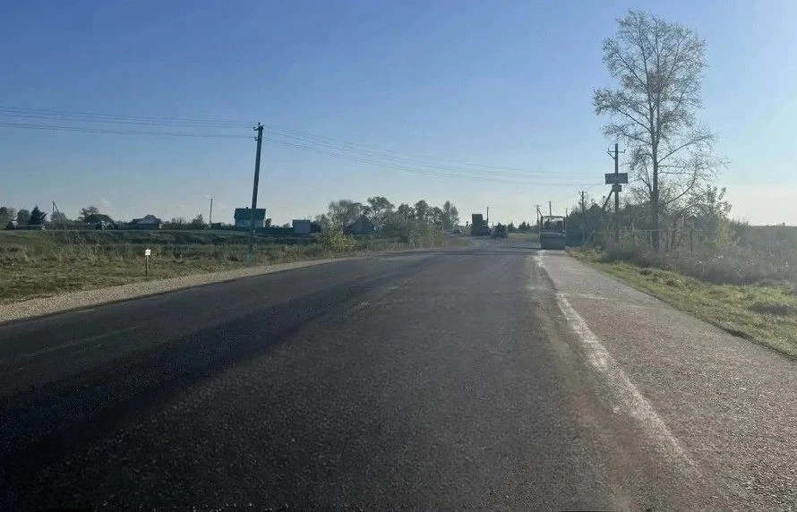В Гафурийском районе продолжается ремонт дороги Архангельское - Красноусольский. На сег...