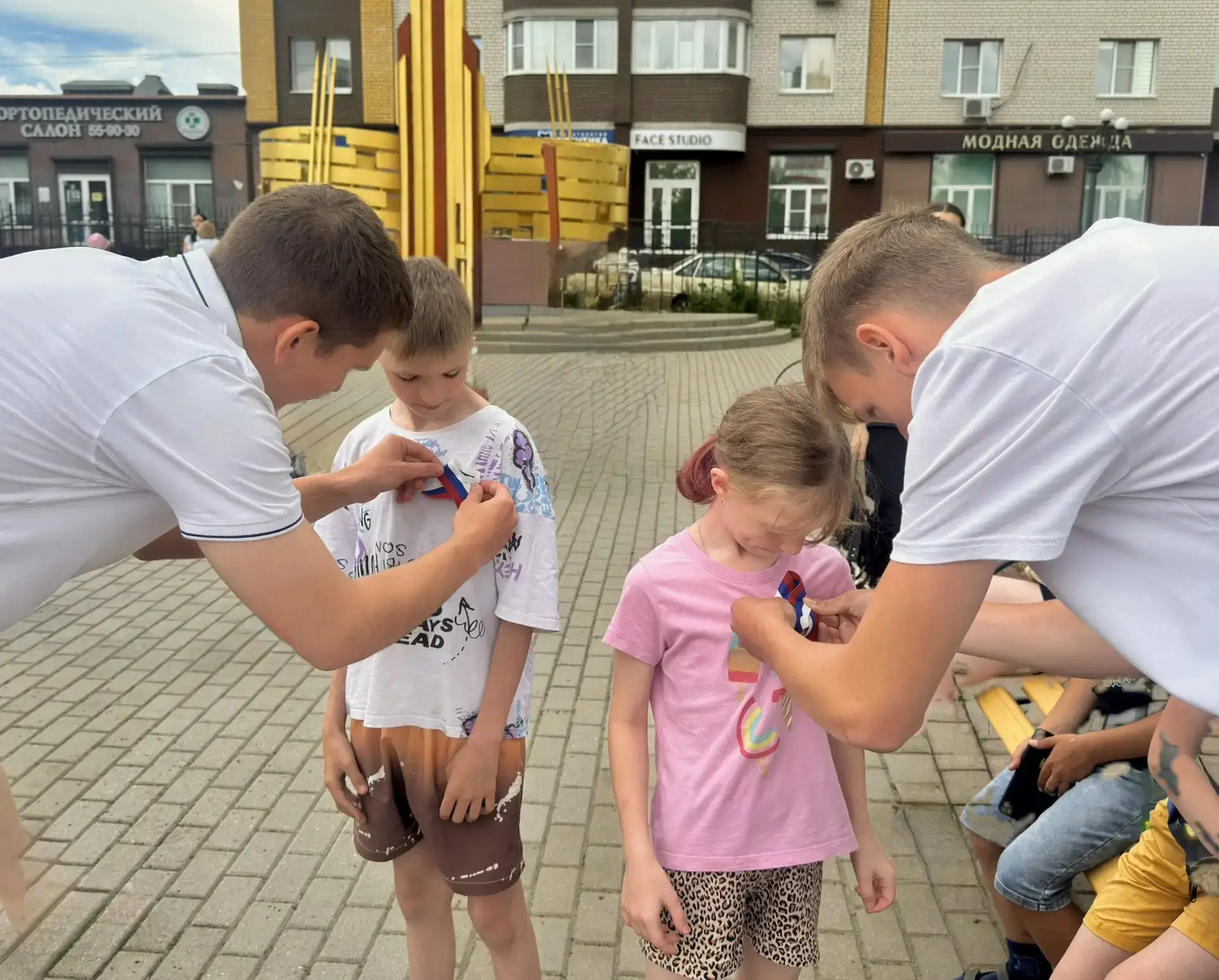 #ДеньРоссии 

🇷🇺Сегодня в Техникуме отраслевых технологий стартовала патриотическая акция «Триколо