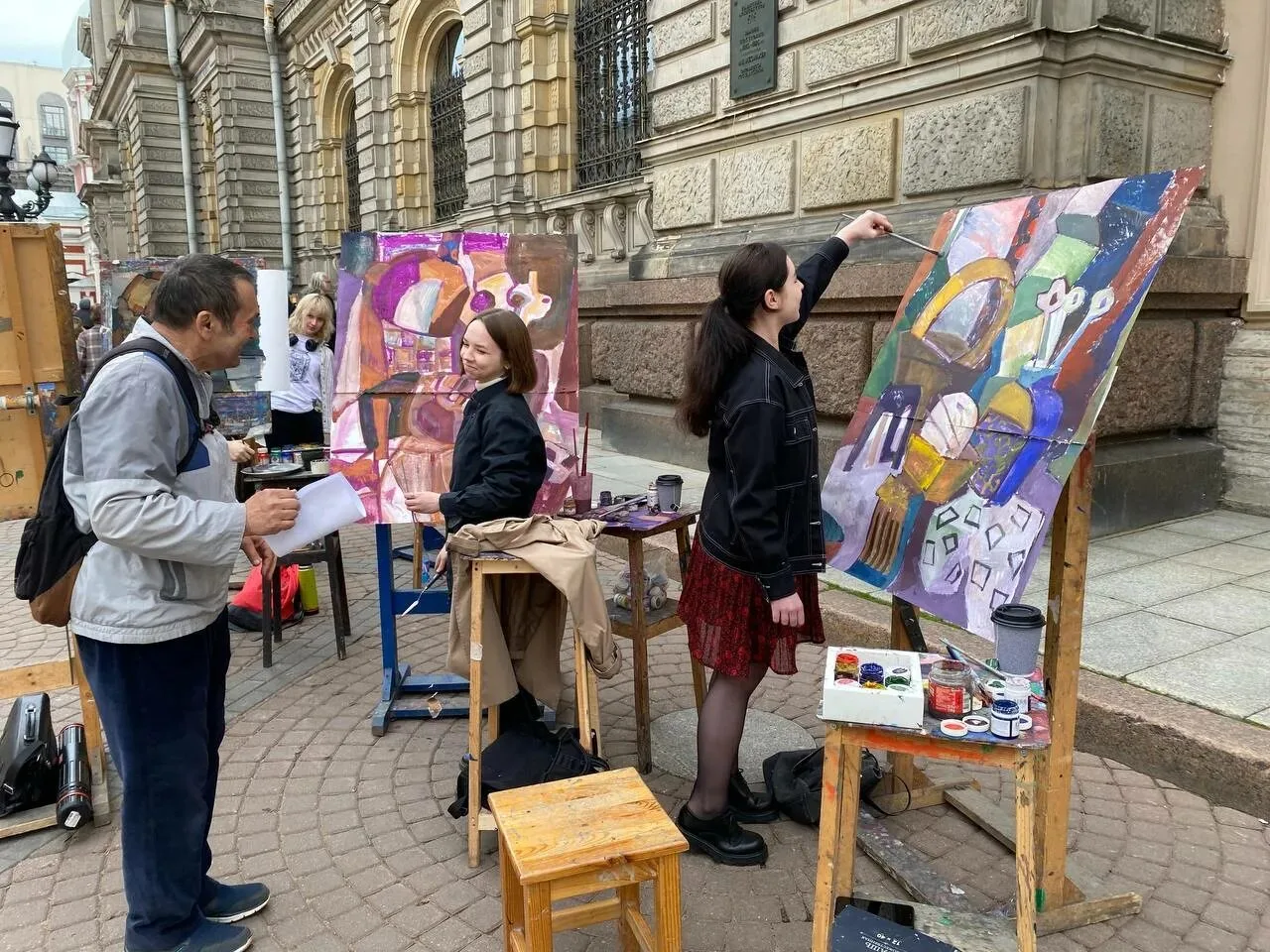 Почувствуй творческую душу Петербурга!  23 мая  с 11.00 до 17 00 пройдет фестиваль «Соляной городок»