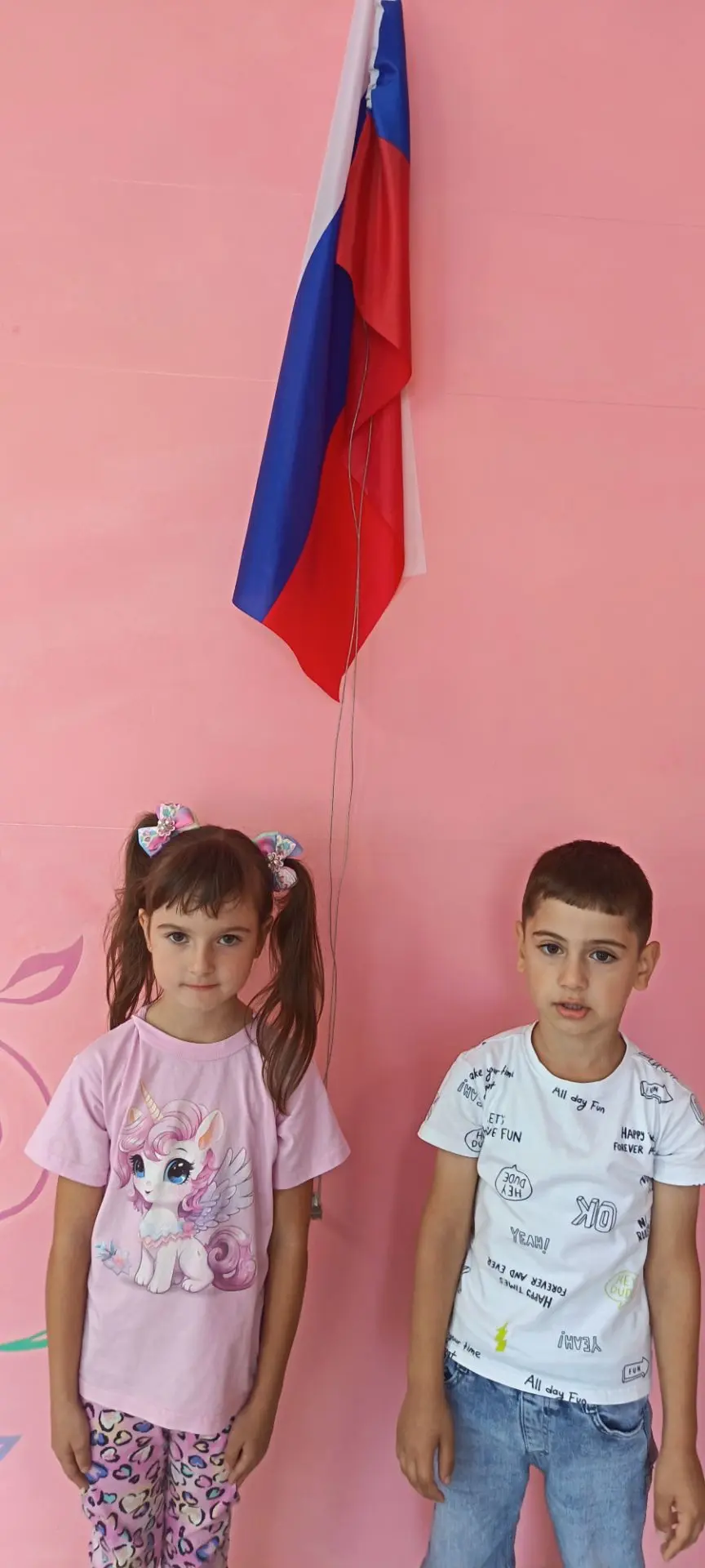 Сегодня прошла традиционная утренняя церемония поднятия флага Российской Федерации! 🇷🇺