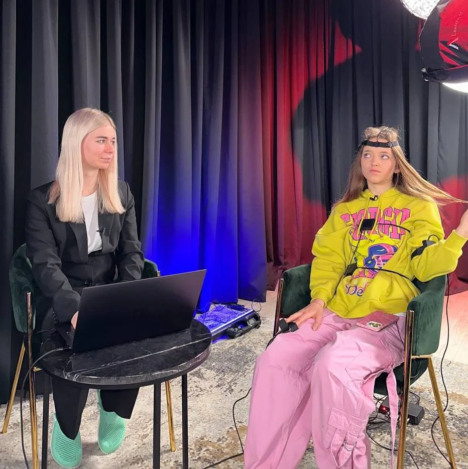 😂🎤 Кажется, разговор обещает быть интересным!