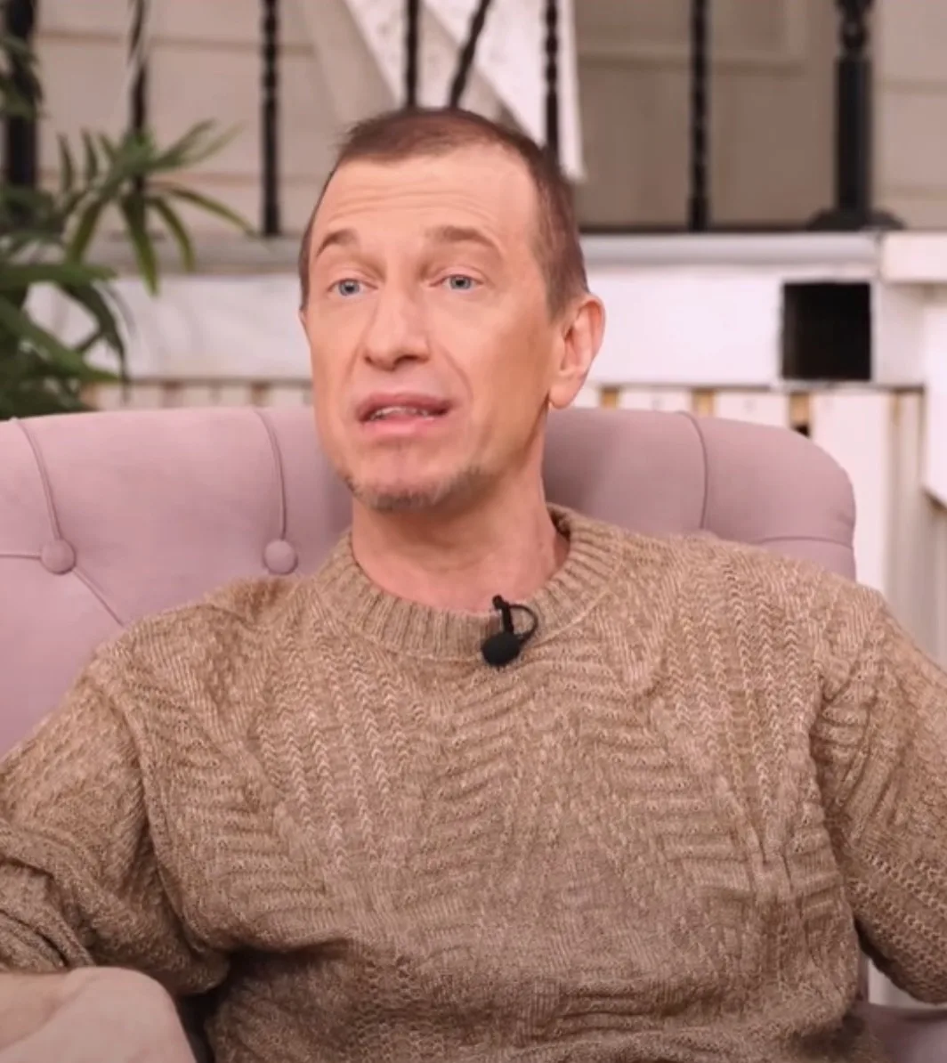 «Это позор!»: Сергей Соседов возмущен баснословными гонорарами артистов на 9 мая  Музыкальный критик
