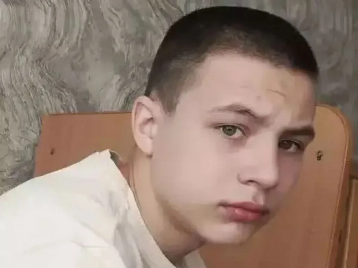 В Таганроге полиция разыскивает 15-летнего Святозара Завьялова  Подросток не выходит на связь с 10 м