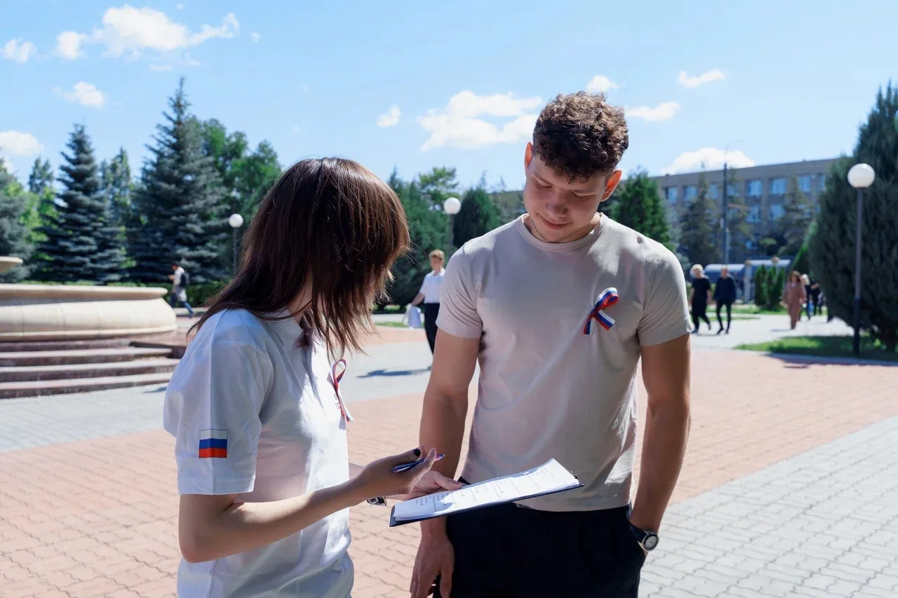 Ну что, готов выбирать? ❤

Тогда скорее голосуй за лучшее фото с ежегодной акции «Сердце России» в н