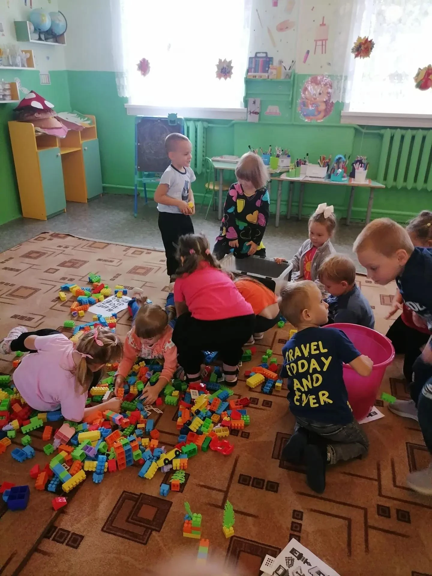 В старшей и подготовительной дошкольных группах состоялось увлекательное занятие по кон...