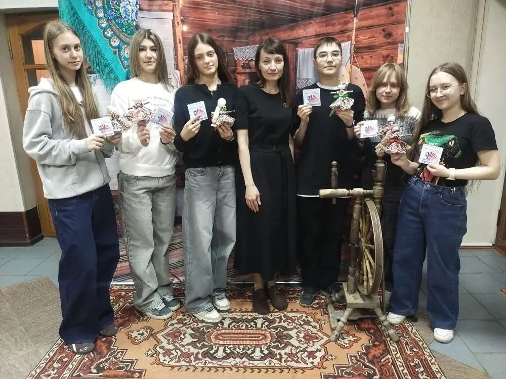 18 апреля обучающиеся 8 классов с учителем Евстифеевой М.А. приняли участие в Этнографической програ