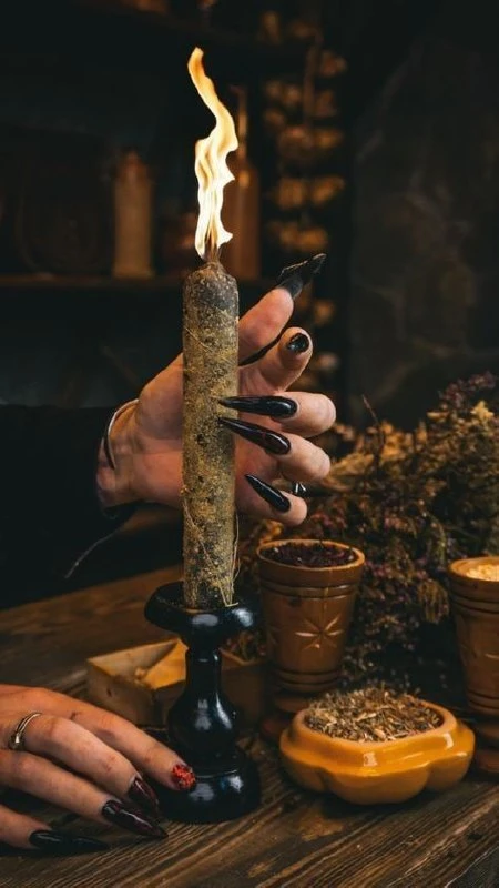 ПРИЗНАКИ БЫТОВОГО НЕГАТИВА

- Повторяющиеся конфликты с мужем/партнёром
- Проблемы на работе
- Ухудш