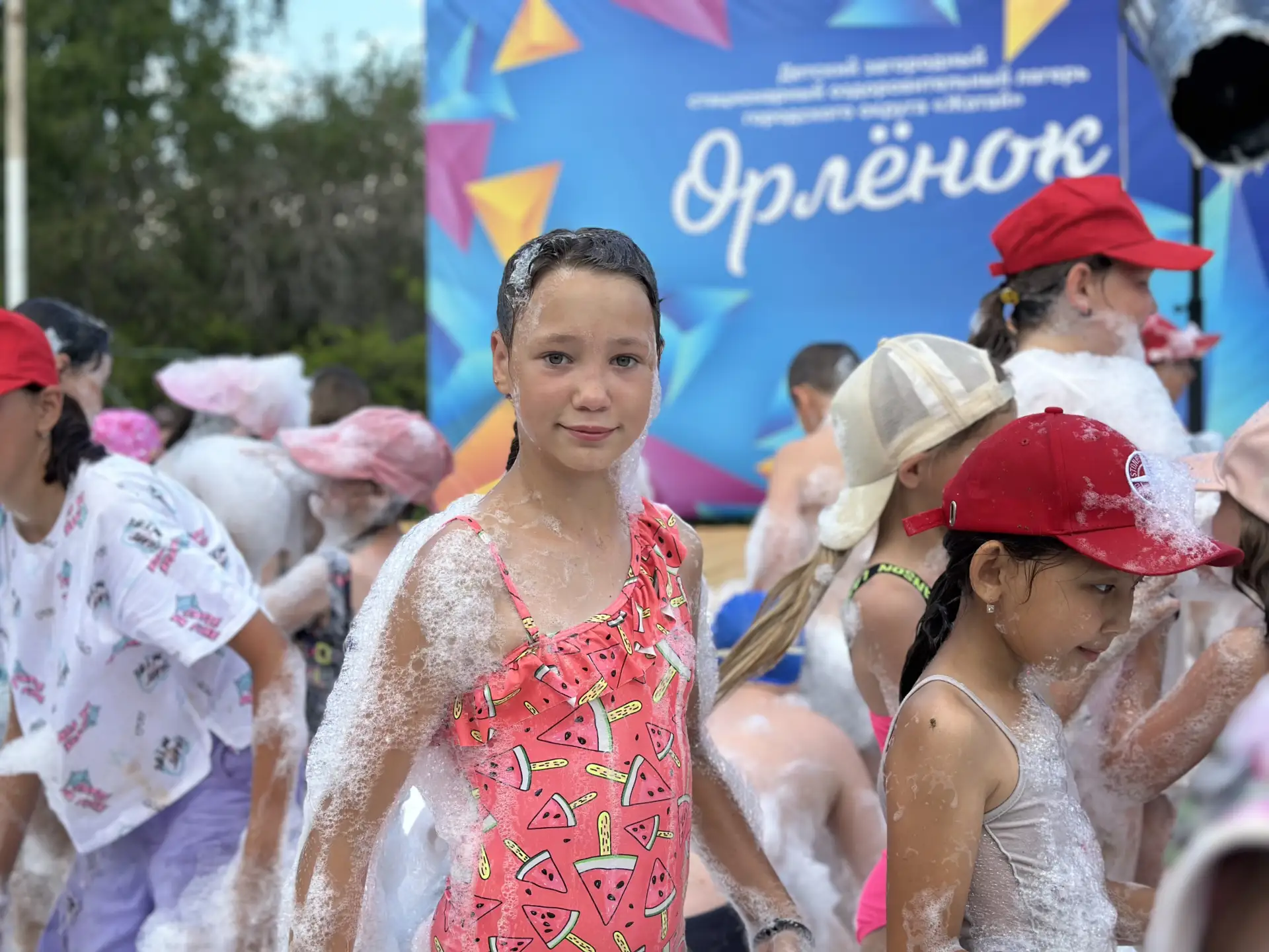🎉 Сегодняшний день запомнится всем надолго: на площадке развернулась настоящая пенная феерия! 🫧
✨ 